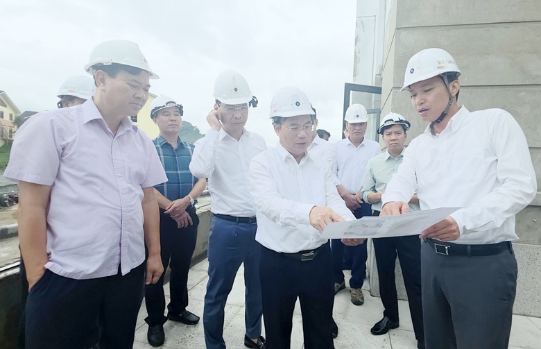 Thứ trưởng Nguyễn Văn Sinh: L&agrave;o Cai cần ph&aacute;t huy lợi thế, vượt kế hoạch nh&agrave; ở x&atilde; hội- Ảnh 1.