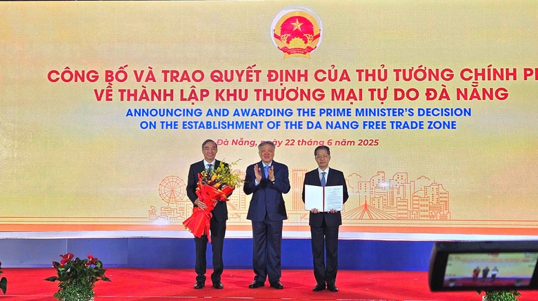 C&ocirc;ng bố quyết định th&agrave;nh lập khu Thương mại tự do Đ&agrave; Nẵng- Ảnh 1.