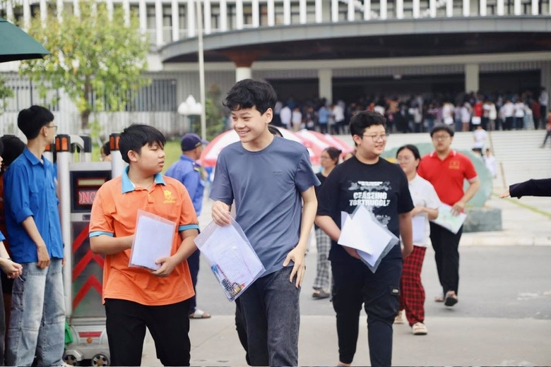 Thí sinh lưu ý khi dự thi tốt nghiệp THPT 2025- Ảnh 1. Thí sinh lưu ý khi dự thi tốt nghiệp THPT 2025- Ảnh 1.