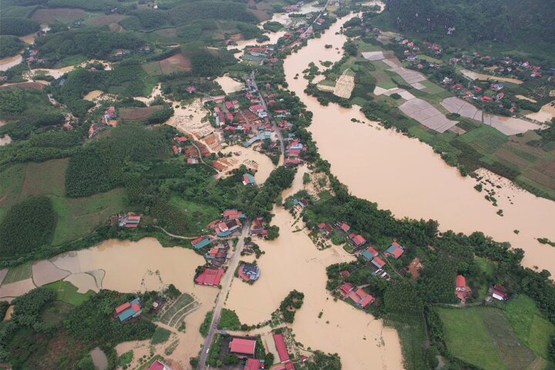 Gần 500 hộ dân vẫn bị cô lập do mưa lũ tại huyện Hữu Lũng, Lạng Sơn- Ảnh 1. Gần 500 hộ dân vẫn bị cô lập do mưa lũ tại huyện Hữu Lũng, Lạng Sơn- Ảnh 1.