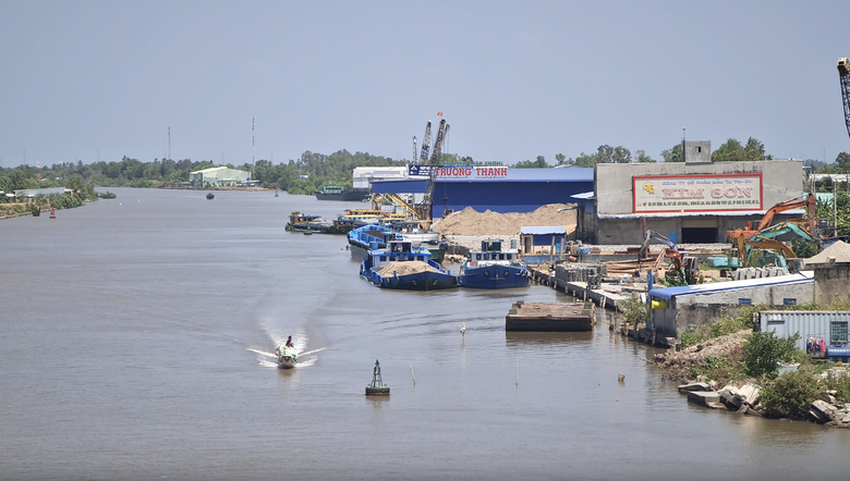 Quy định mới về thẩm quyền gia hạn hoạt động, c&ocirc;ng bố đ&oacute;ng cảng, bến thuỷ nội địa- Ảnh 1.