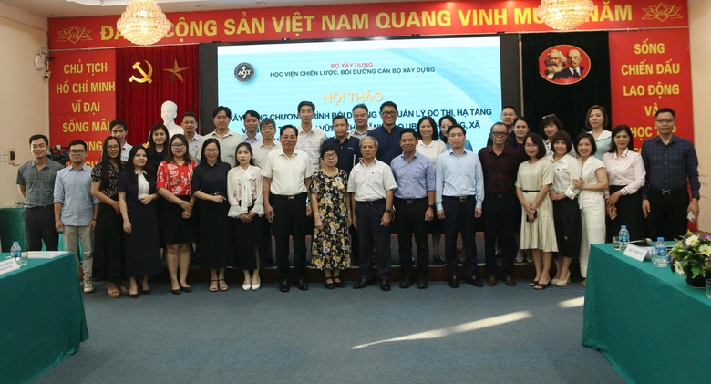 Bồi dưỡng về quản l&yacute; đ&ocirc; thị, n&ocirc;ng th&ocirc;n cho l&atilde;nh đạo phường, x&atilde; mới- Ảnh 3.