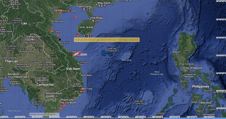 Trắng đ&ecirc;m cứu ngư d&acirc;n bị đột quỵ tr&ecirc;n v&ugrave;ng biển Ho&agrave;ng Sa- Ảnh 2.
