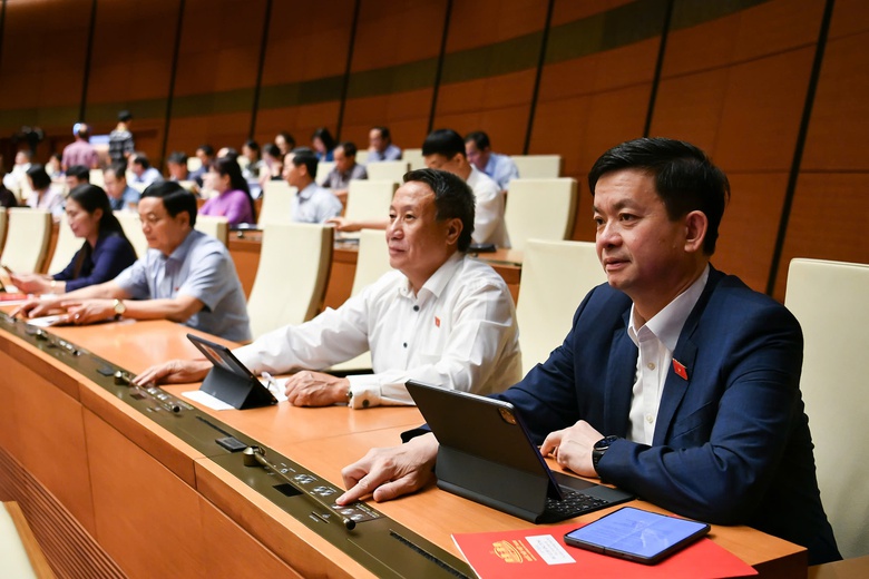 Bỏ thi nâng ngạch công chức từ 1/7, đánh giá cán bộ theo vị trí việc làm từ tháng 1/2026- Ảnh 2. Bỏ thi nâng ngạch công chức từ 1/7, đánh giá cán bộ theo vị trí việc làm từ tháng 1/2026- Ảnh 2.