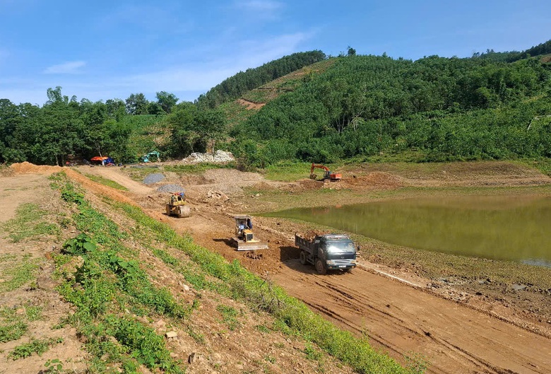 Thanh Hóa tăng tốc sửa chữa, nâng cấp hồ đập trước mùa mưa lũ- Ảnh 2. Thanh Hóa tăng tốc sửa chữa, nâng cấp hồ đập trước mùa mưa lũ- Ảnh 2.