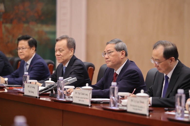 Việt - Trung nhất trí đẩy nhanh nghiên cứu khả thi đường sắt Lào Cai - Hà Nội - Hải Phòng- Ảnh 3. Việt - Trung nhất trí đẩy nhanh nghiên cứu khả thi đường sắt Lào Cai - Hà Nội - Hải Phòng- Ảnh 3.