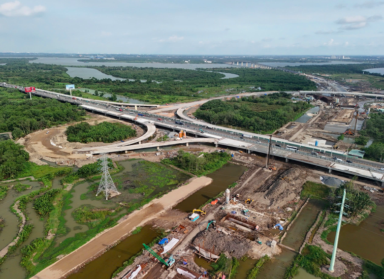 V&agrave;nh đai 3 TP.HCM tăng tốc sau khi khơi th&ocirc;ng vật liệu x&acirc;y dựng- Ảnh 2.