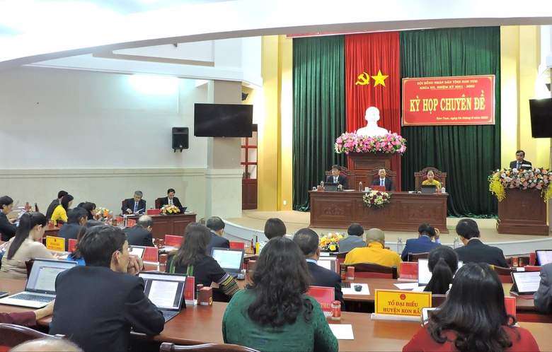 Kon Tum hỗ trợ kh&ocirc;ng qu&aacute; 25 triệu đồng/người đến Quảng Ng&atilde;i c&ocirc;ng t&aacute;c sau s&aacute;p nhập- Ảnh 1.