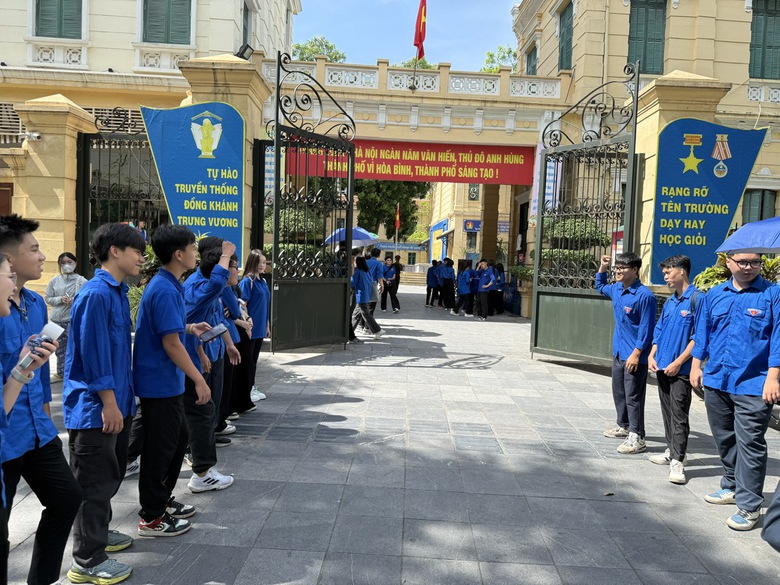 Th&iacute; sinh cả nước ho&agrave;n tất thủ tục dự thi THPT 2025- Ảnh 3.