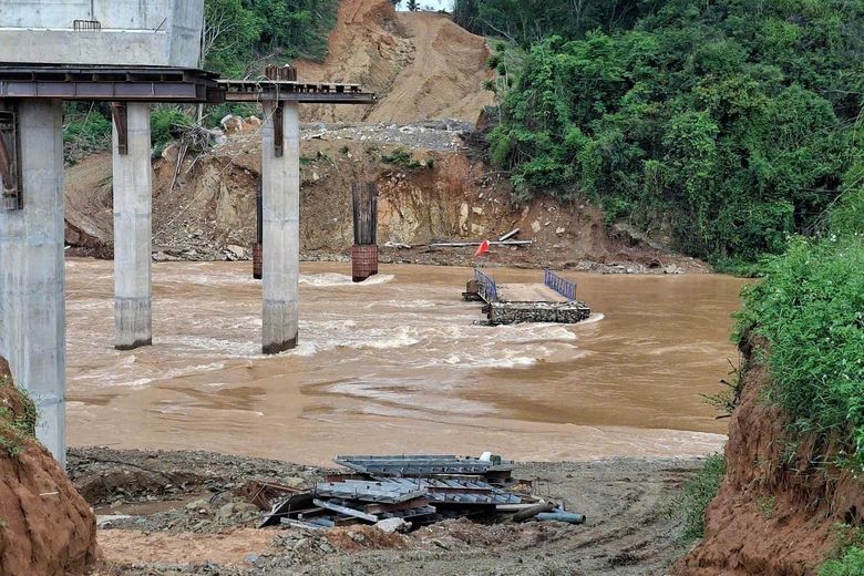 Linh hoạt giải ph&aacute;p ứng ph&oacute; mưa lũ, th&ocirc;ng tuyến Đồng Đăng - Tr&agrave; Lĩnh trong năm 2025- Ảnh 2.