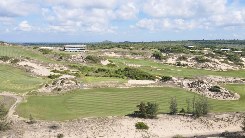 Bà Rịa - Vũng Tàu: Từ cú hích hạ tầng mở đường cho đô thị và du lịch cất cánh- Ảnh 7. Bà Rịa - Vũng Tàu: Từ cú hích hạ tầng mở đường cho đô thị và du lịch cất cánh- Ảnh 7.