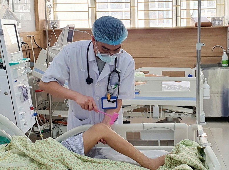 Thần th&aacute;nh h&oacute;a nước kiềm, th&ecirc;m bệnh nh&acirc;n đ&aacute;i th&aacute;o đường nguy kịch- Ảnh 1.