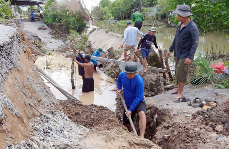 Sạt lở đe dọa nhiều tỉnh miền T&acirc;y- Ảnh 1.