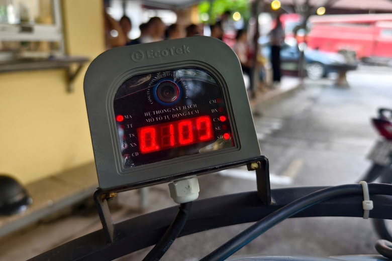 CSGT H&agrave; Nội bắt đầu tổ chức s&aacute;t hạch bằng l&aacute;i xe m&aacute;y- Ảnh 13.