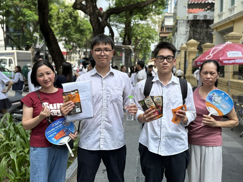 Ngữ văn 2025: Đề thi đổi mới, đ&aacute;nh thức tư duy s&aacute;ng tạo- Ảnh 1.