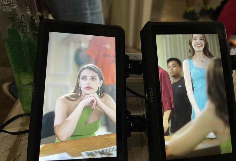 Trung Quốc "hốt bạc" nhờ phim siêu ngắn chiếu mạng- Ảnh 3. Trung Quốc "hốt bạc" nhờ phim siêu ngắn chiếu mạng- Ảnh 3.