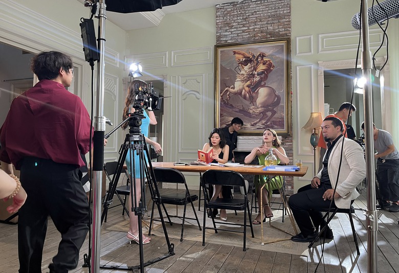 Trung Quốc "hốt bạc" nhờ phim siêu ngắn chiếu mạng- Ảnh 2. Trung Quốc "hốt bạc" nhờ phim siêu ngắn chiếu mạng- Ảnh 2.