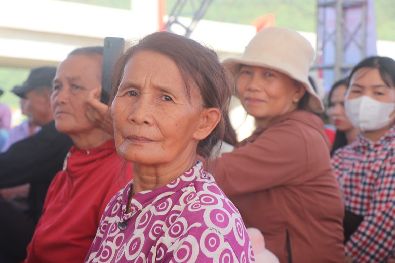 B&igrave;nh Định: Cầu mới nối nhịp vui về x&oacute;m H&oacute;c C&ocirc;ng- Ảnh 2.