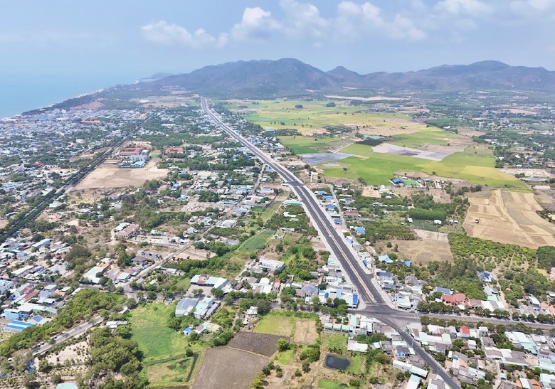 B&agrave; Rịa-Vũng T&agrave;u 34 năm từ v&ugrave;ng hoang sơ th&agrave;nh trung t&acirc;m c&ocirc;ng nghiệp cảng biển v&agrave; du lịch- Ảnh 1.