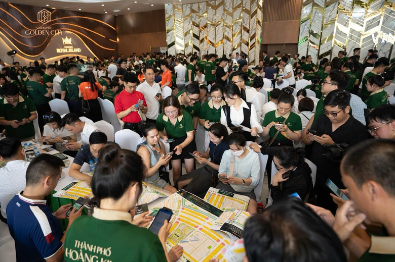 VHS Group b&ugrave;ng nổ tại cuộc đua khớp căn nghẹt thở tại Vinhomes Golden City- Ảnh 3.