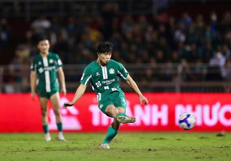 C&ocirc;ng Phượng h&oacute;a &ldquo;tội đồ&rdquo;, B&igrave;nh Phước mất v&eacute; dự V-League- Ảnh 1.