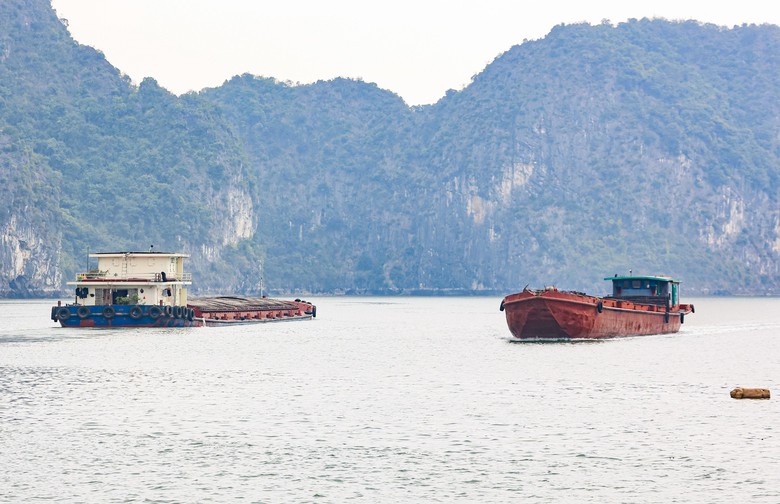 Ph&acirc;n cấp thẩm quyền đăng k&yacute; phương tiện khai th&aacute;c tr&ecirc;n đường thủy nội địa- Ảnh 1.
