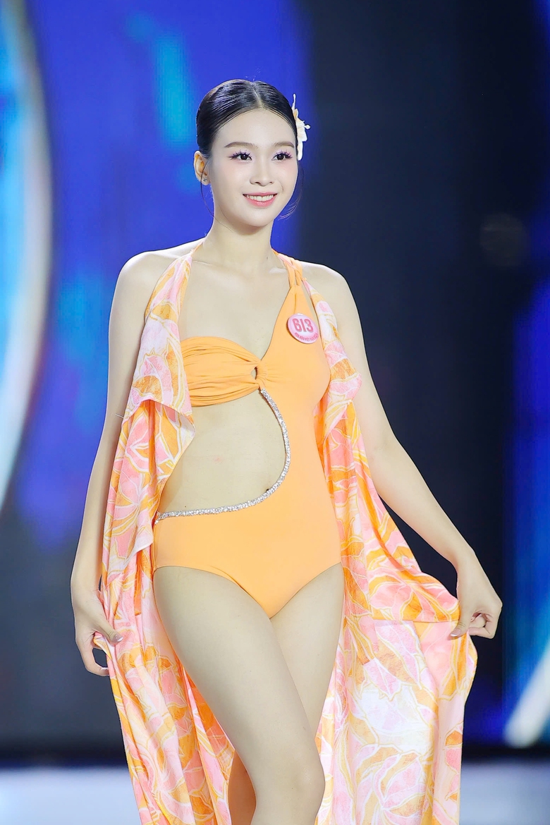 Hoa hậu Việt Nam 2024: Top 10 lộ diện sau m&agrave;n thi Trang phục Dạ hội- Ảnh 10.