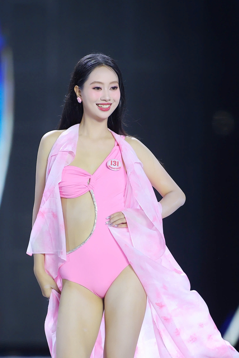 Hoa hậu Việt Nam 2024: Top 10 lộ diện sau m&agrave;n thi Trang phục Dạ hội- Ảnh 14.