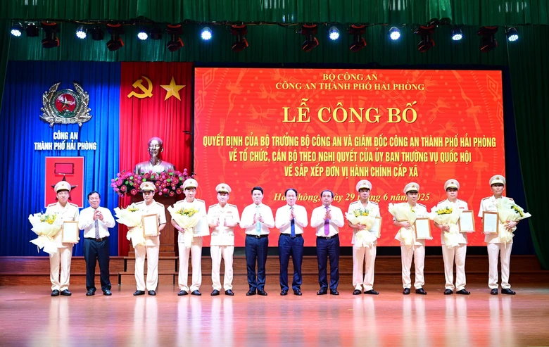 C&ocirc;ng an TP Hải Ph&ograve;ng mới c&oacute; 29 ph&ograve;ng nghiệp vụ, 114 c&ocirc;ng an x&atilde;, phường, đặc khu- Ảnh 2.