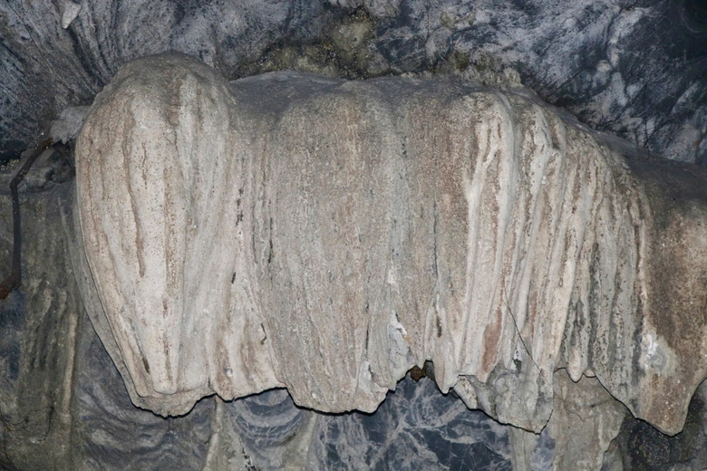 Bên trong ngôi chùa cổ nơi sư thầy livestream thu hút hàng triệu người- Ảnh 5. Bên trong ngôi chùa cổ nơi sư thầy livestream thu hút hàng triệu người- Ảnh 5.