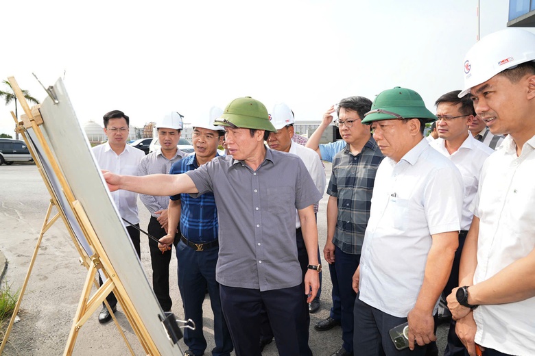 Khẩn trương giải ph&oacute;ng mặt bằng tuyến đường sắt L&agrave;o Cai - H&agrave; Nội - Hải Ph&ograve;ng- Ảnh 1.