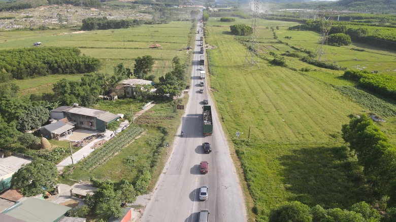 Gấp r&uacute;t n&acirc;ng cấp QL12C kết nối cao tốc H&agrave;m Nghi - Vũng &Aacute;ng, ho&agrave;n th&agrave;nh trong th&aacute;ng 10- Ảnh 1.