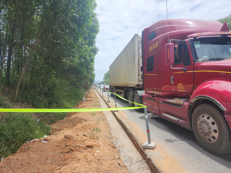 Gấp r&uacute;t n&acirc;ng cấp QL12C kết nối cao tốc H&agrave;m Nghi - Vũng &Aacute;ng, ho&agrave;n th&agrave;nh trong th&aacute;ng 10- Ảnh 2.
