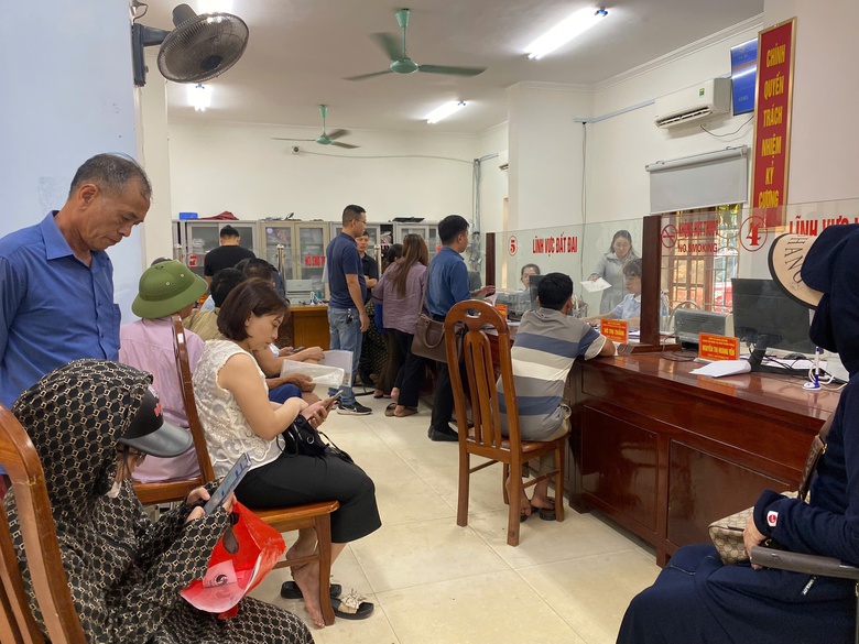 Nghệ An: Kh&ocirc;ng để trung t&acirc;m phục vụ h&agrave;nh ch&iacute;nh c&ocirc;ng cấp x&atilde; gi&aacute;n đoạn một giờ- Ảnh 1.