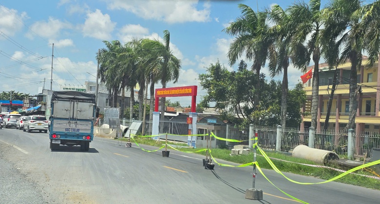 Cần Thơ bắt đầu ph&acirc;n luồng giao th&ocirc;ng qua cầu tạm &Ocirc; M&ocirc;n- Ảnh 6.