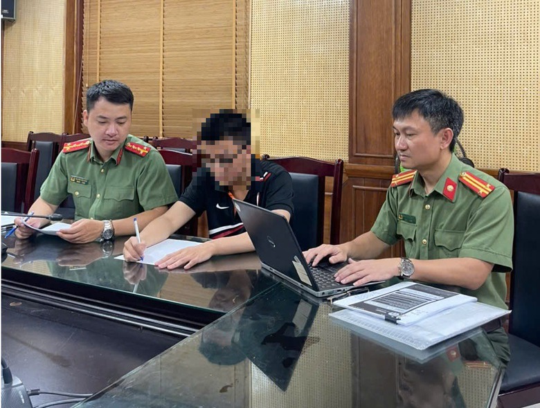 Khởi tố vụ &aacute;n l&agrave;m lộ đề thi tốt nghiệp THPT năm 2025- Ảnh 1.