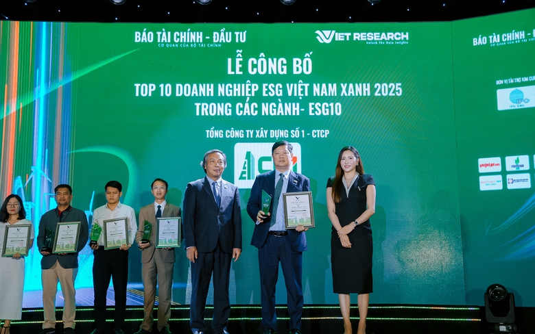 CC1 gi&agrave;nh chiến thắng k&eacute;p tại Diễn đ&agrave;n Innovation and ESG Summit 2025