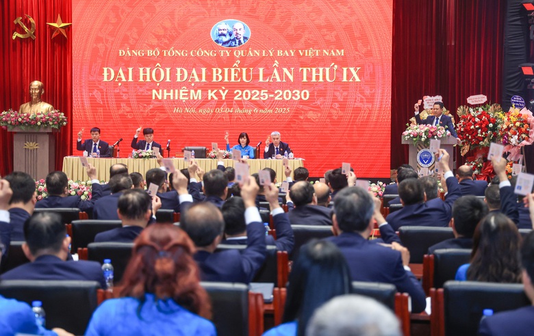 Thứ trưởng L&ecirc; Anh Tuấn: Đảm bảo tuyệt đối an to&agrave;n bay l&agrave; nhiệm vụ ch&iacute;nh trị h&agrave;ng đầu- Ảnh 2.