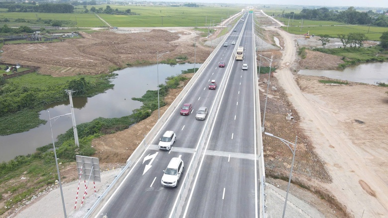 Cao tốc thông tuyến, quốc lộ 1A qua Hà Tĩnh giảm tai nạn giao thông- Ảnh 2. Cao tốc thông tuyến, quốc lộ 1A qua Hà Tĩnh giảm tai nạn giao thông- Ảnh 2.