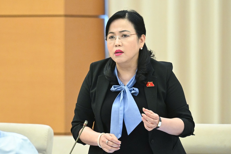ĐBQH v&ocirc; t&igrave;nh mặc trang phục gắn logo doanh nghiệp c&oacute; phải l&agrave; quảng c&aacute;o?- Ảnh 1.
