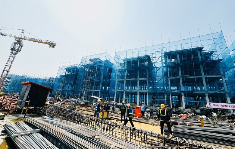 Bỏ giấy phép xây dựng: Góc nhìn từ thực tiễn và chính sách- Ảnh 2. Bỏ giấy phép xây dựng: Góc nhìn từ thực tiễn và chính sách- Ảnh 2.