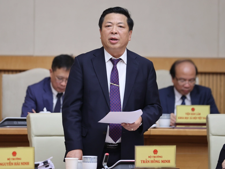 Bộ trưởng Bộ X&acirc;y dựng: Đến th&aacute;ng 9/2025, cả nước sẽ c&oacute; 2.800km đường cao tốc- Ảnh 1.