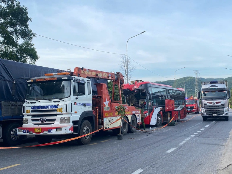 Hai &ocirc; t&ocirc; va chạm tr&ecirc;n đường tr&aacute;nh Huế khiến 6 người thương vong c&oacute; c&ograve;n hạn đăng kiểm?- Ảnh 2.