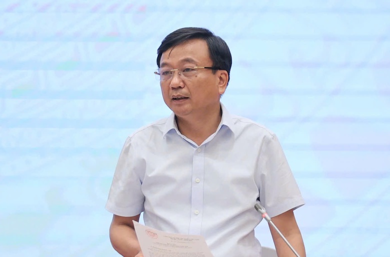 Thứ trưởng Nguyễn Danh Huy th&ocirc;ng tin về phương &aacute;n bỏ giấy ph&eacute;p x&acirc;y dựng- Ảnh 2.