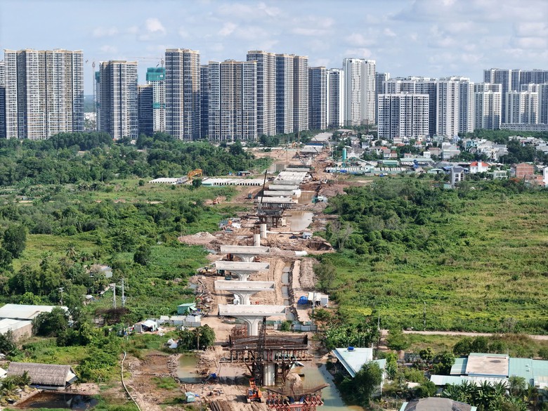 Phó Thủ tướng kiểm tra, đốc thúc tiến độ dự án Vành đai 3 TP.HCM- Ảnh 4. Phó Thủ tướng kiểm tra, đốc thúc tiến độ dự án Vành đai 3 TP.HCM- Ảnh 4.