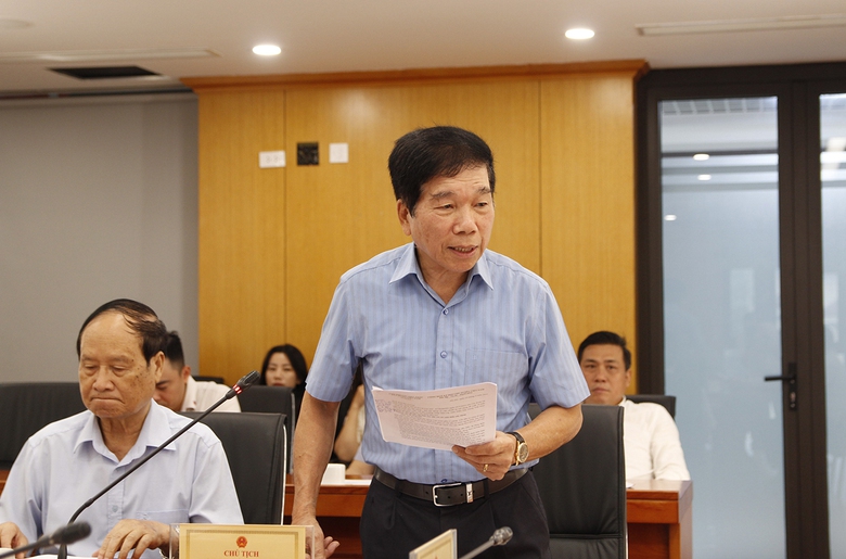 Chủ tịch Hiệp hội c&aacute;c nh&agrave; thầu x&acirc;y dựng Việt Nam, Nguyễn Quốc Hiệp ph&aacute;t biểu tại buổi l&agrave;m việc.