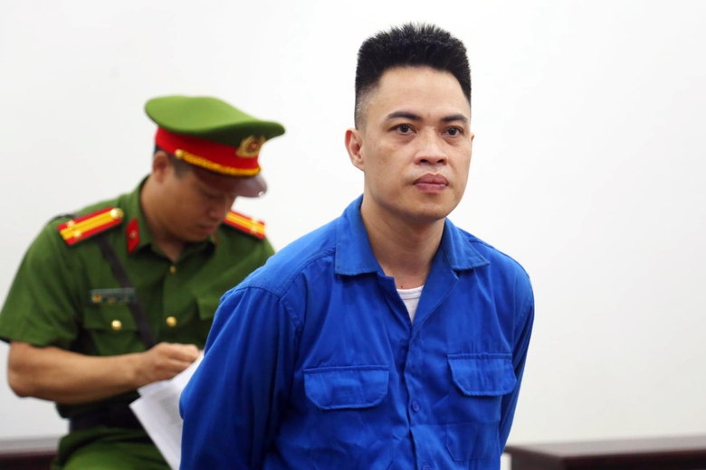 Lý do tòa tuyên trả tự do cho tài xế xe Lexus hành hung nam shipper ở Hà Nội- Ảnh 1. Lý do tòa tuyên trả tự do cho tài xế xe Lexus hành hung nam shipper ở Hà Nội- Ảnh 1.