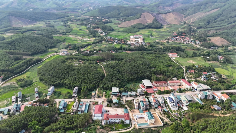 Sơn Động (Bắc Giang): X&atilde; V&acirc;n Sơn quyết t&acirc;m vượt kh&oacute; x&acirc;y dựng n&ocirc;ng th&ocirc;n mới- Ảnh 4.