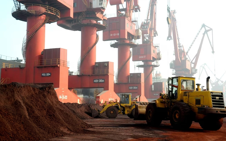 Trung Quốc cấp ph&eacute;p xuất khẩu đất hiếm cho nh&agrave; cung cấp của 3 h&atilde;ng &ocirc; t&ocirc; h&agrave;ng đầu Mỹ