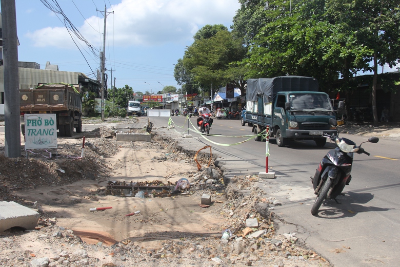 Đường nối QL1 v&agrave;o trung t&acirc;m Phan Thiết lỡ hẹn về đ&iacute;ch v&igrave; vướng mặt bằng- Ảnh 3.